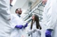 Průmyslové doktoráty představují spojení akademického výzkumu s praxí 